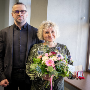 Dziekan kierunku pielęgniarstwo otrzymała honorową odznakę 