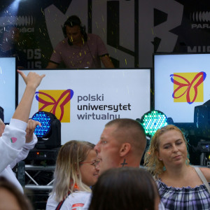 Platforma AHE na Paradzie Wolności