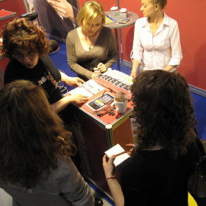 AHE Łódź Targi Edukacyjne studenci