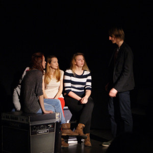 przedstawienie studentów kulturoznawstwa 