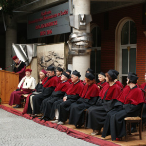 Rok akademicki 2015/2016 w Akademii ostał otwarty.