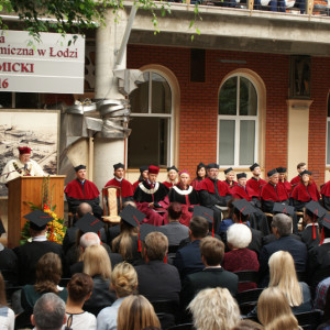 Rok akademicki 2015/2016 w Akademii ostał otwarty.