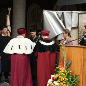 Rok akademicki 2015/2016 w Akademii ostał otwarty.