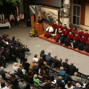 Rok akademicki 2015/2016 w Akademii ostał otwarty.