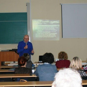 Profesor Jacek Kurzępa