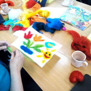 Relacja z warsztatów z filcowania na sucho