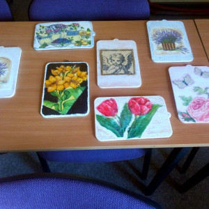 Decoupage na drewnie - relacja z warsztatów