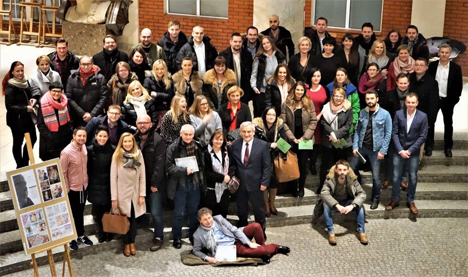 dziennikarstwo w ahe